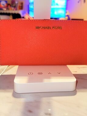 ✨ NWOT Michael Kors Jet Set Flat Bifold Leather Wallet Grapefruit Coral ✨